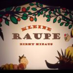 Kindertheater: Kleine Raupe zieht hinaus